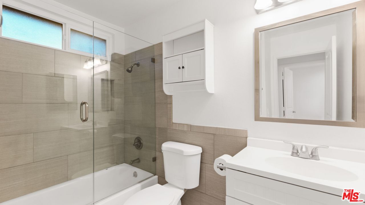 12258 Runnymede St Unit: 1