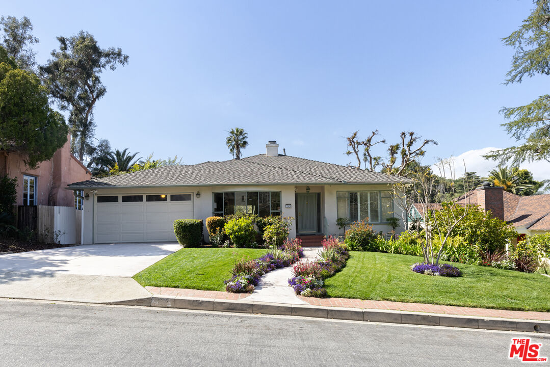 3363 Bennett Dr