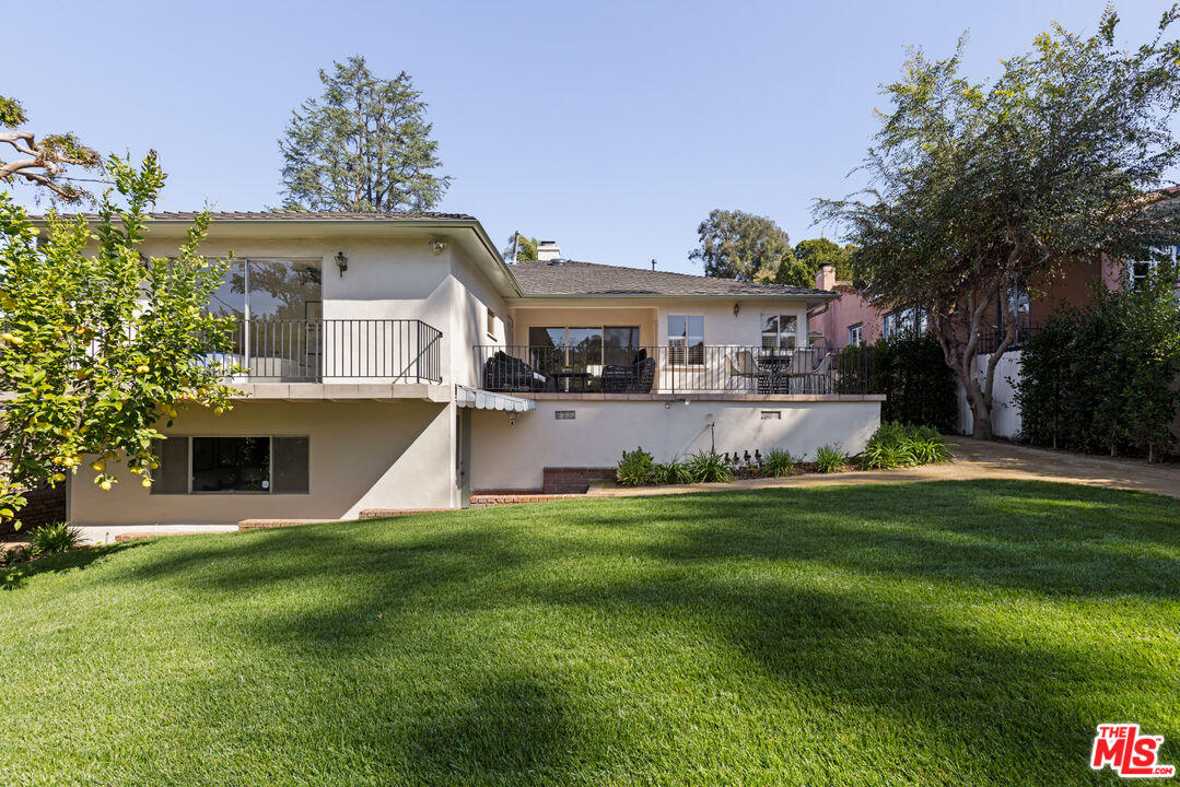 3363 Bennett Dr