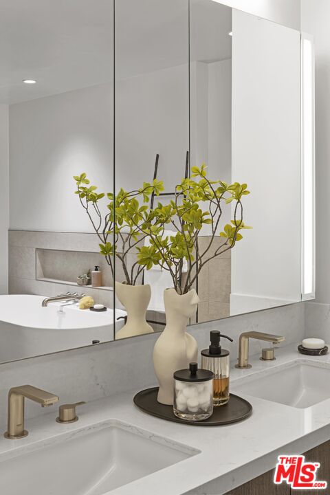 9001 Santa Monica Blvd Unit: 203