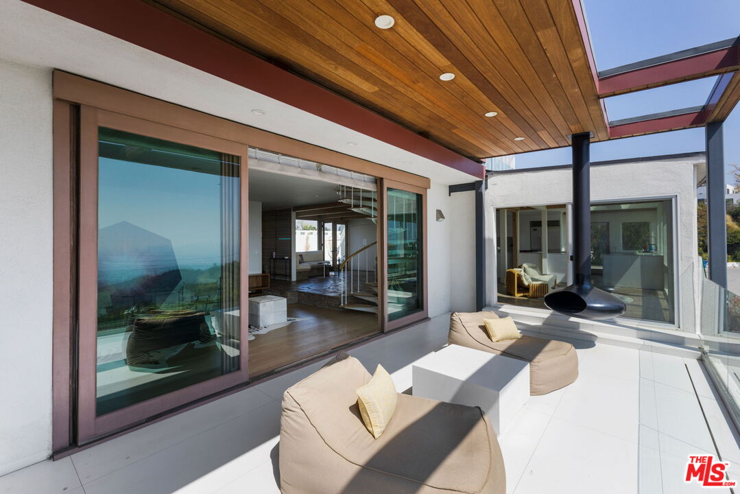 2443 Solar Dr