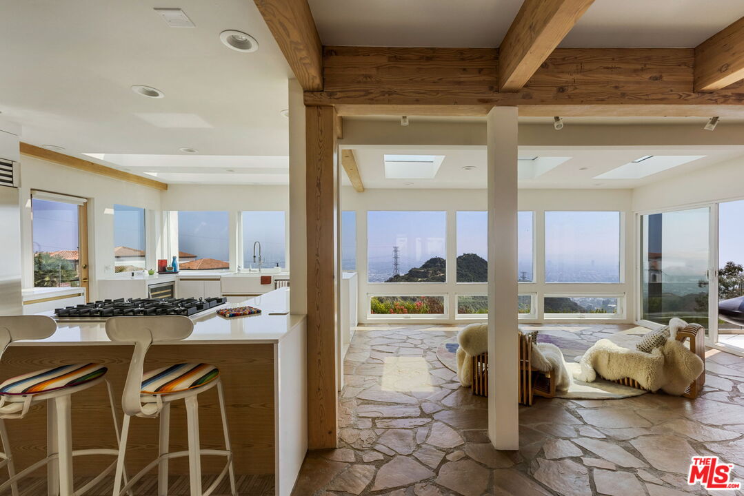 2443 Solar Dr