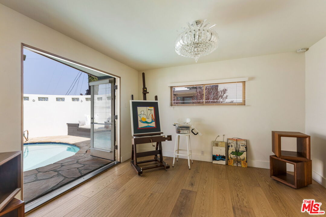 2443 Solar Dr