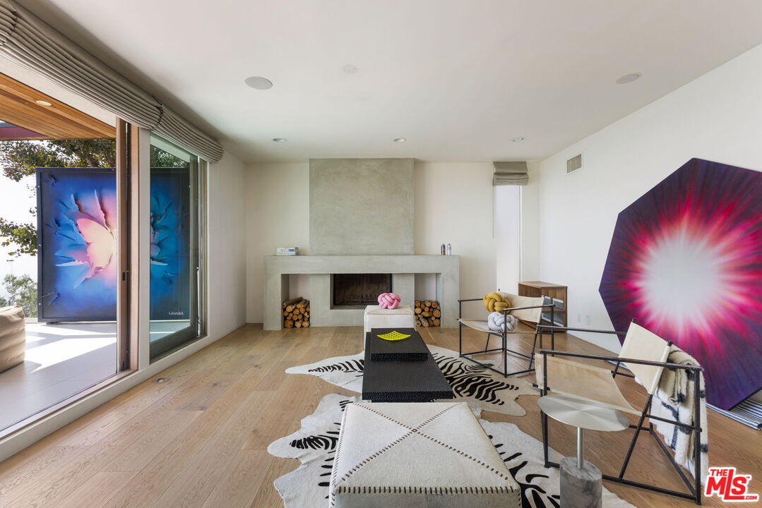 2443 Solar Dr