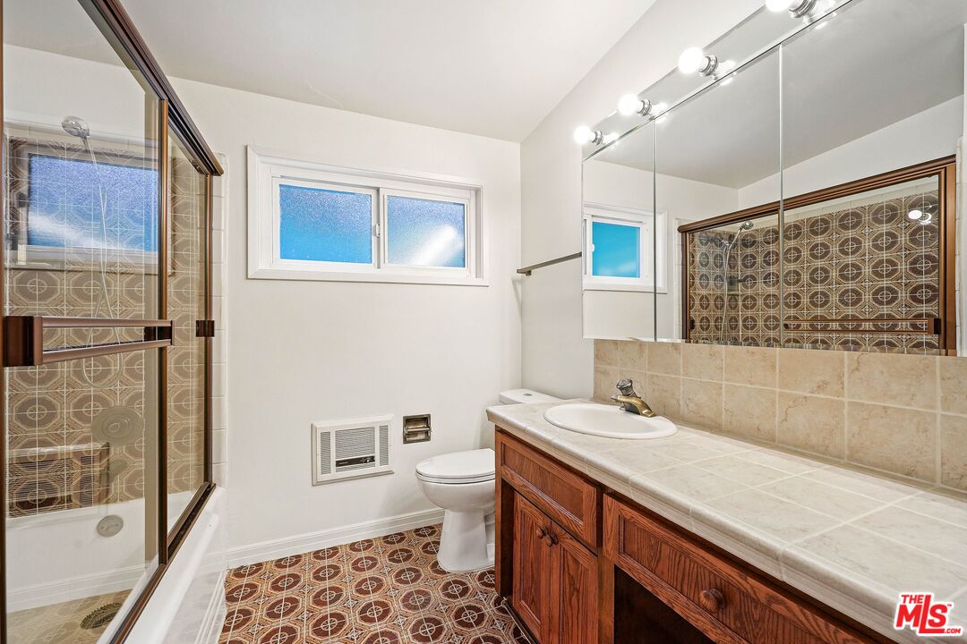 2386 Sunset Heights Dr