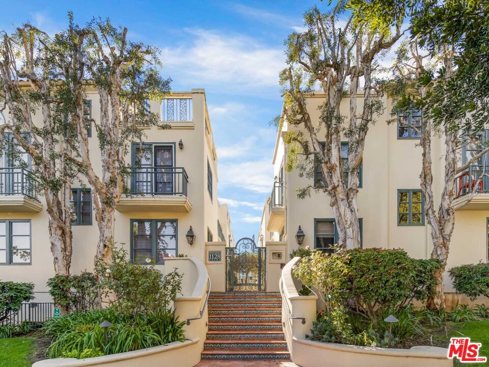 1128 Princeton St Unit: 8