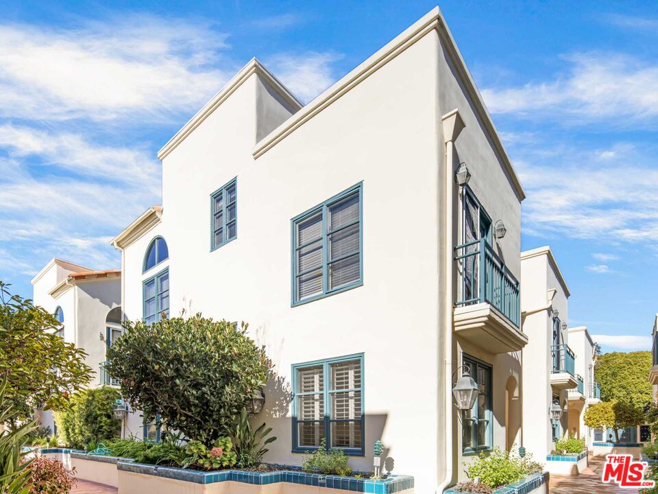 1128 Princeton St Unit: 8