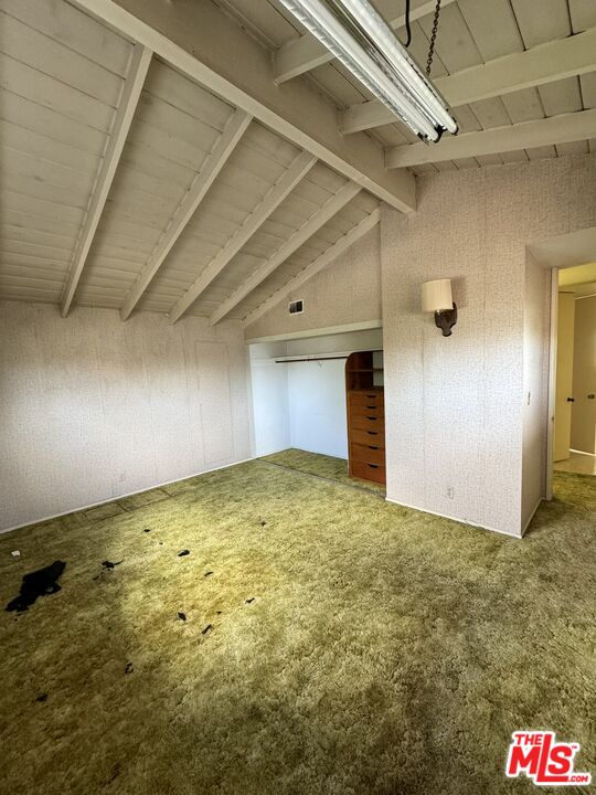 8004 El Manor Ave