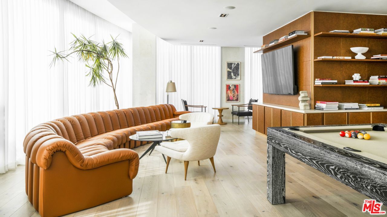 9000 W 3rd St Unit: 308