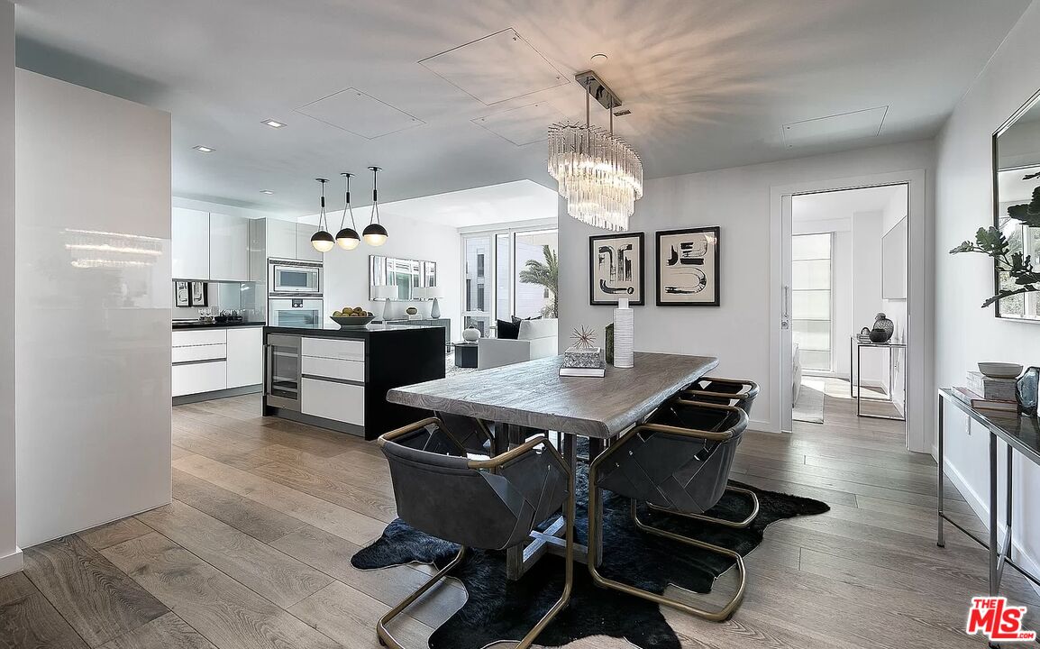 9000 W 3rd St Unit: 308