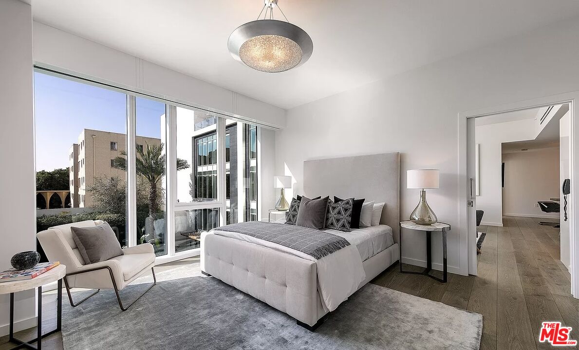 9000 W 3rd St Unit: 308