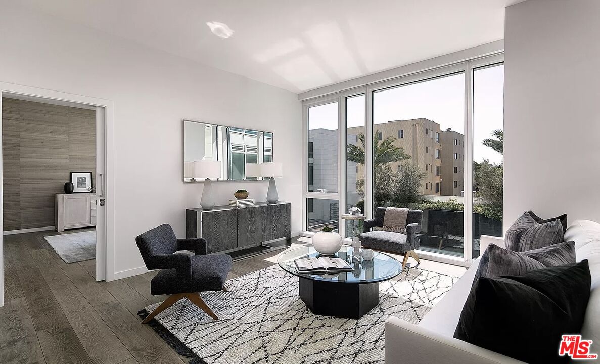 9000 W 3rd St Unit: 308