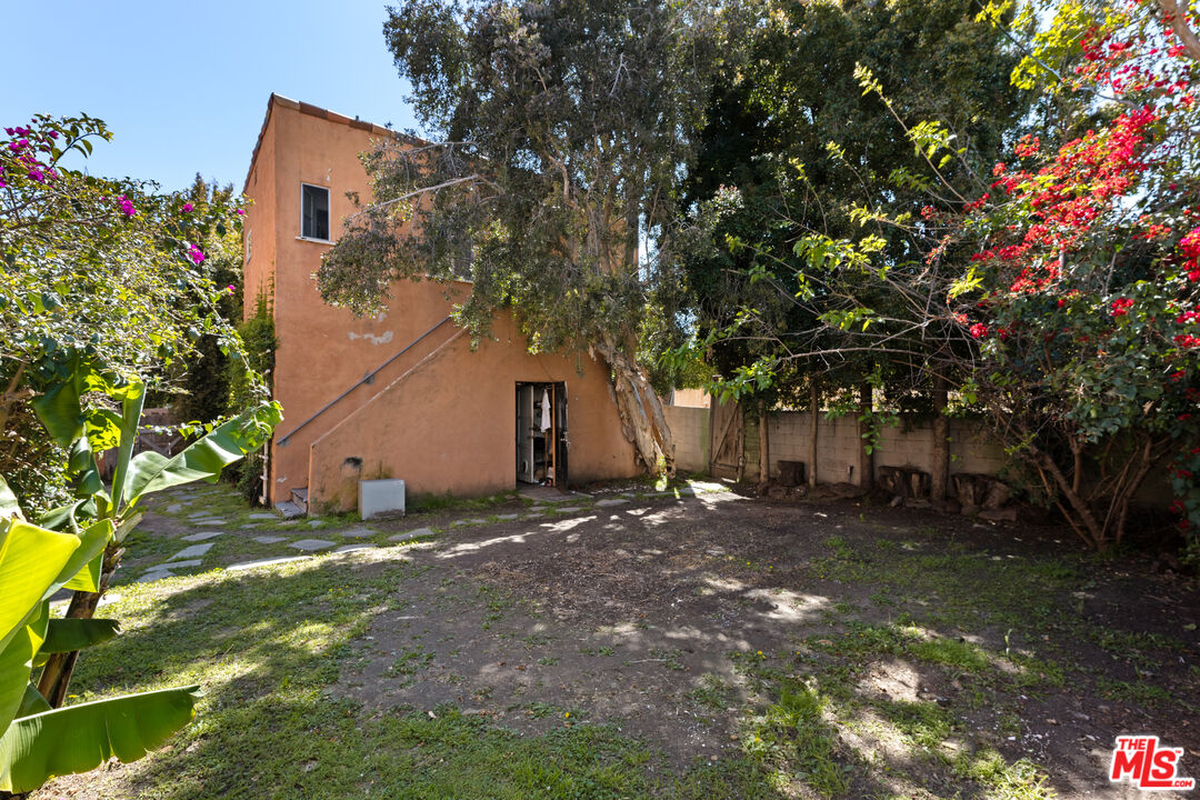 265 S El Camino Dr