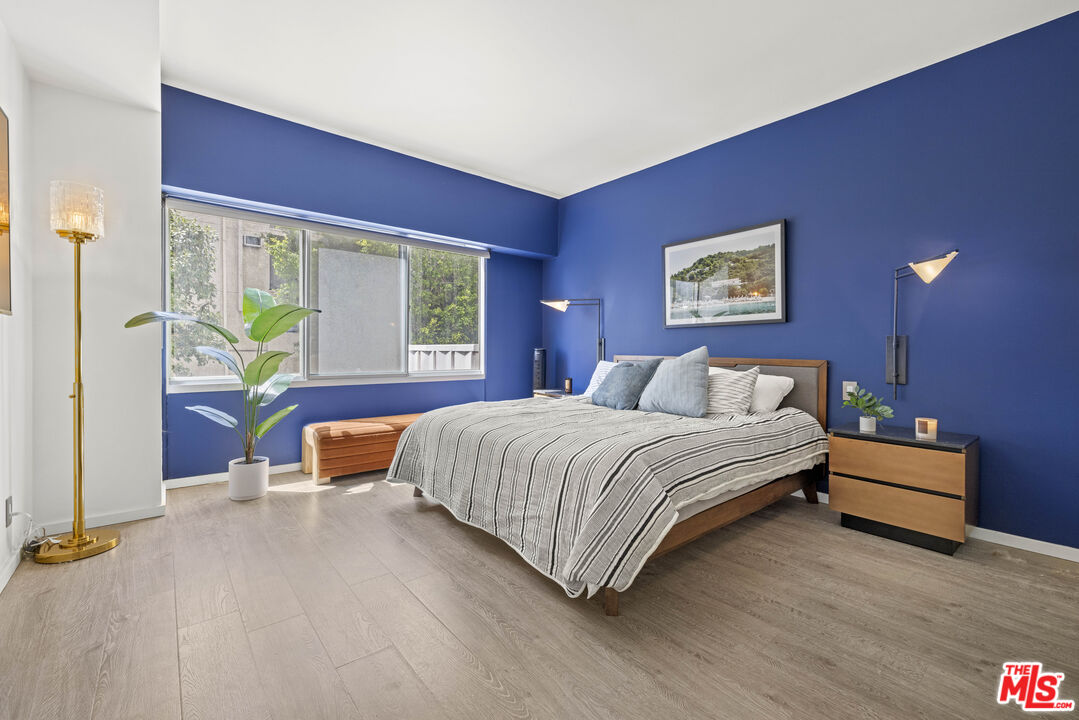 7135 Hollywood Blvd Unit: 201
