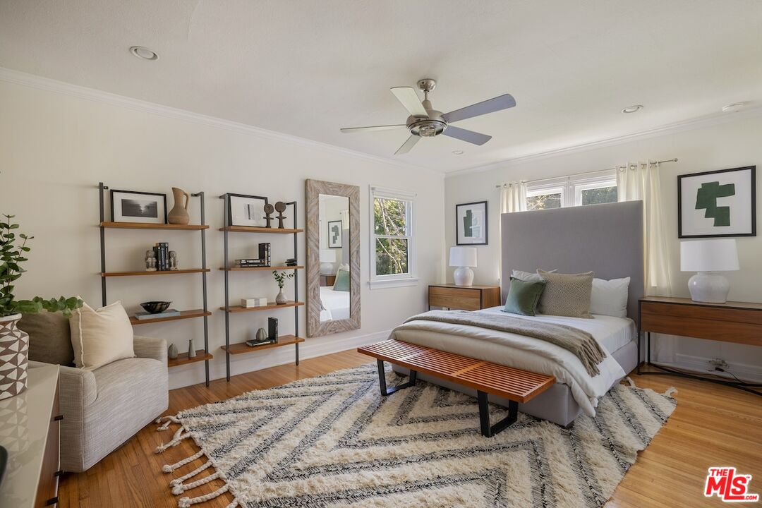 1332 S Ogden Dr