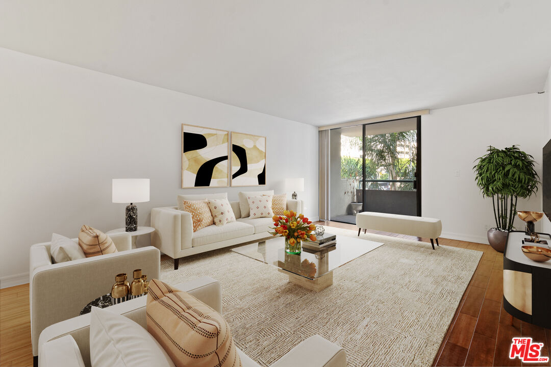 600 W 9th St Unit: 206