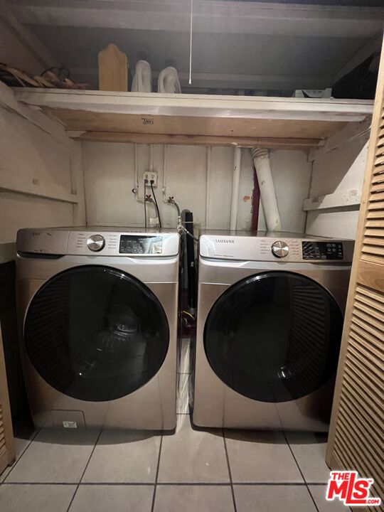 2216 S Bentley Ave Unit: 11