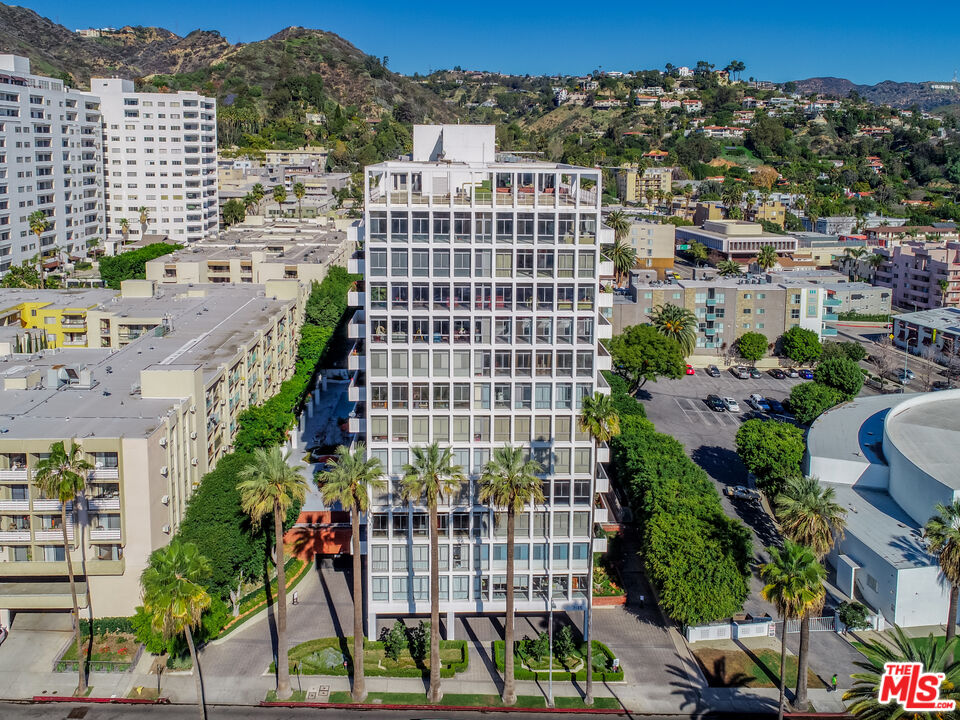 7135 Hollywood Blvd Unit: 405