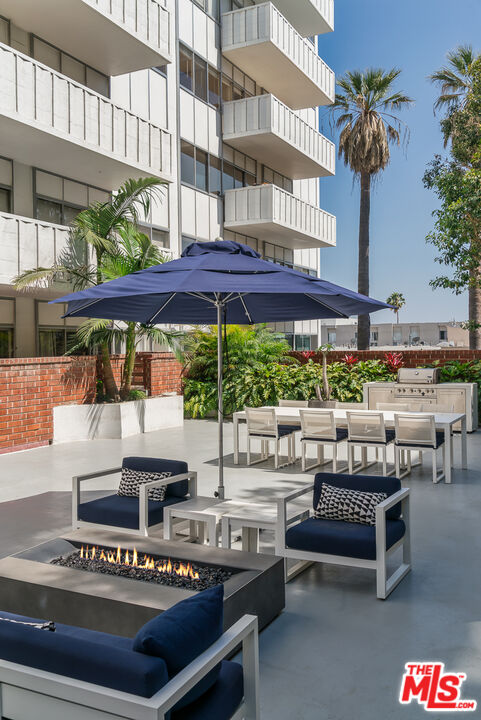 7135 Hollywood Blvd Unit: 405
