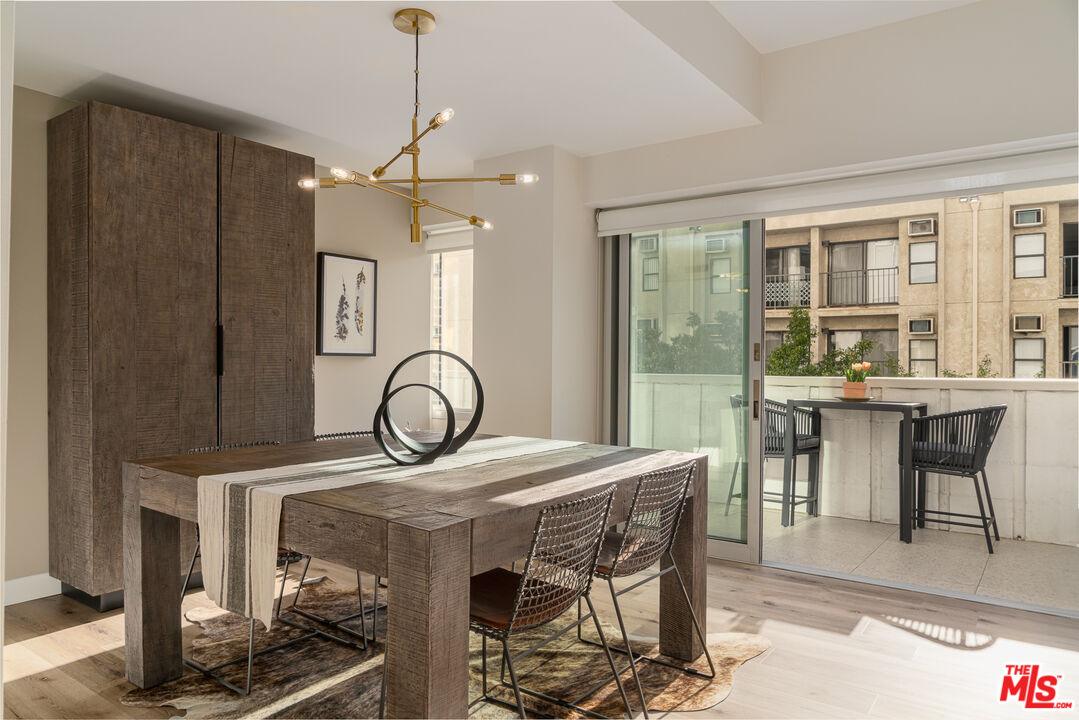 7135 Hollywood Blvd Unit: 405