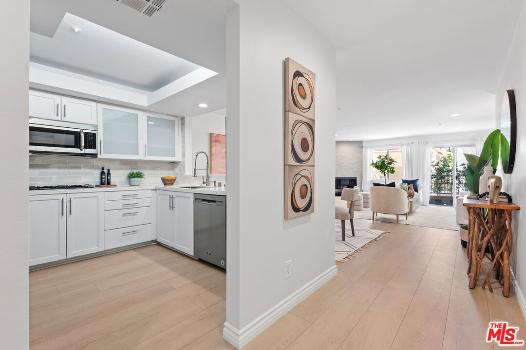 1255 Federal Ave Unit: 105