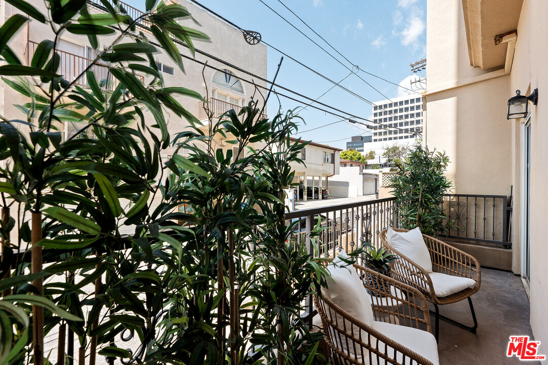 1255 Federal Ave Unit: 105