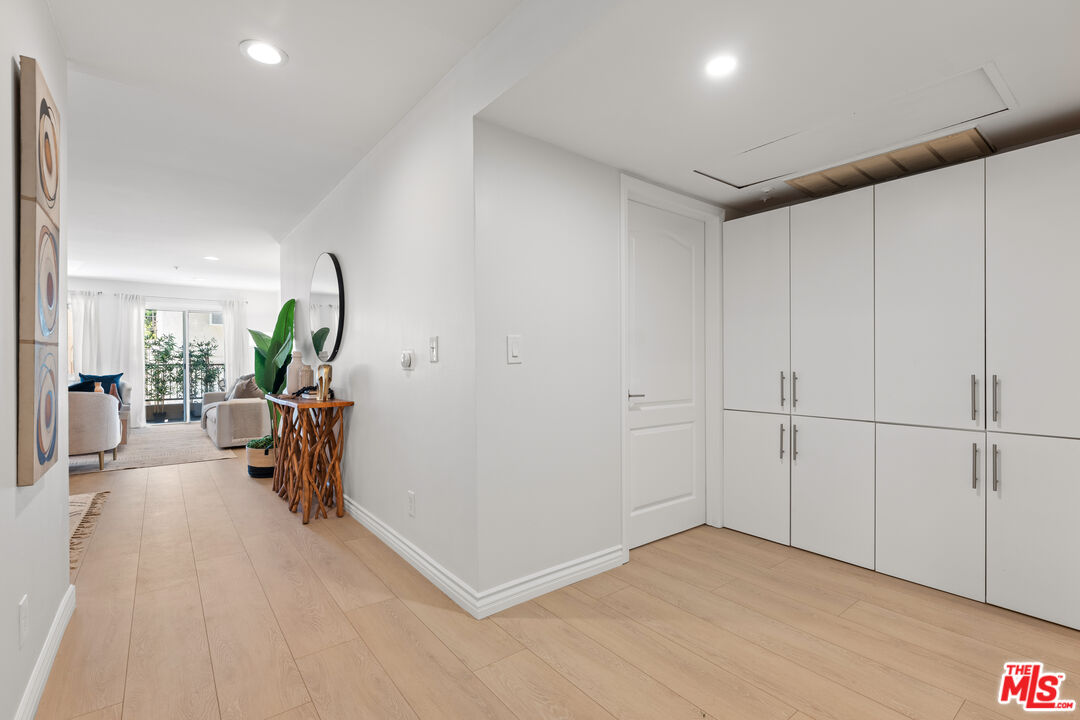 1255 Federal Ave Unit: 105