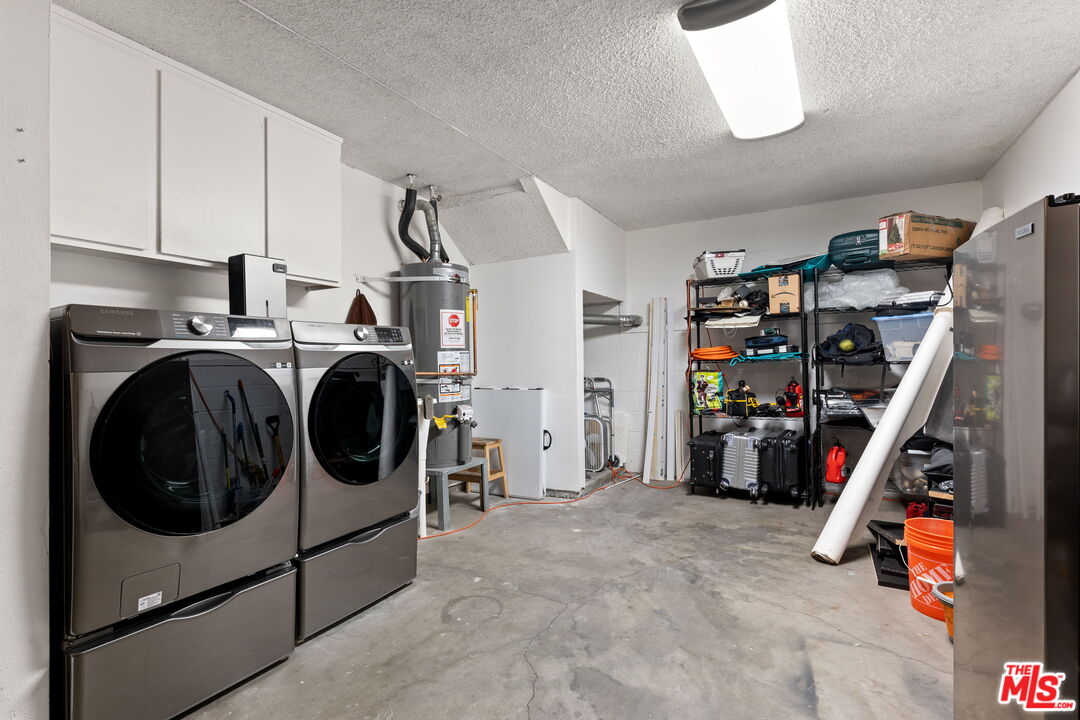 9140 Burnet Ave Unit: 1