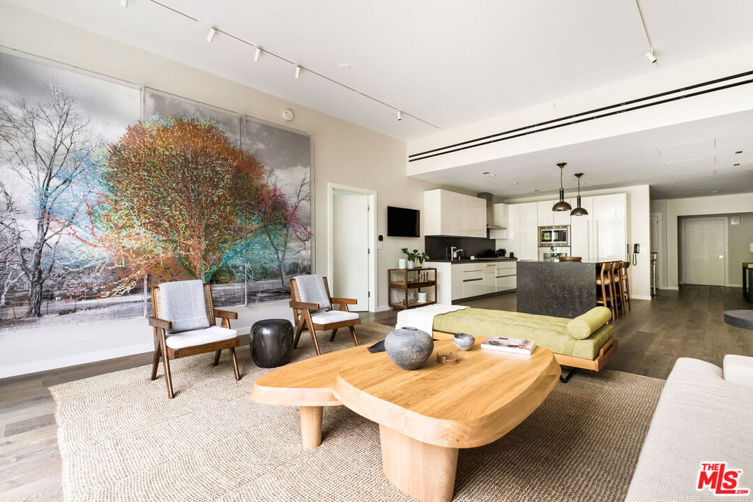 9000 W 3rd St Unit: 105