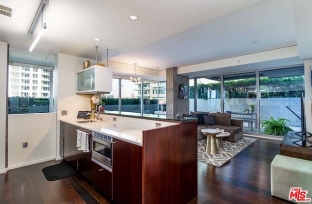 1155 S Grand Ave Unit: 614