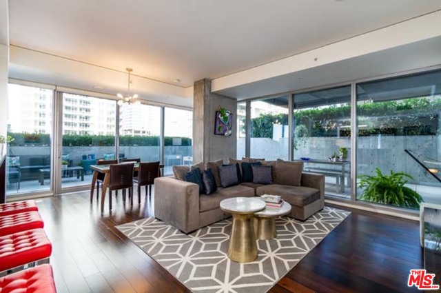 1155 S Grand Ave Unit: 614