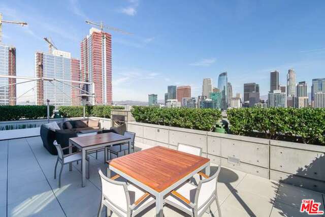 1155 S Grand Ave Unit: 614