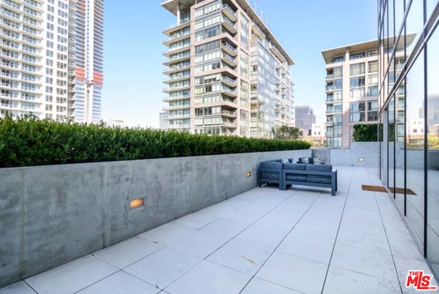 1155 S Grand Ave Unit: 614