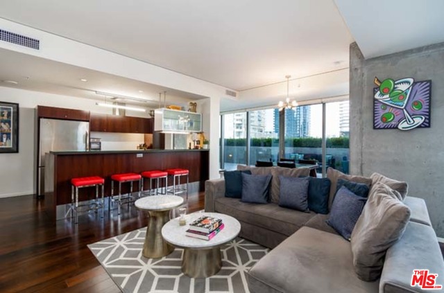 1155 S Grand Ave Unit: 614
