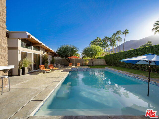 1765 Royal Palm Ct