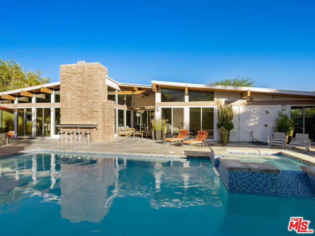 1765 Royal Palm Ct
