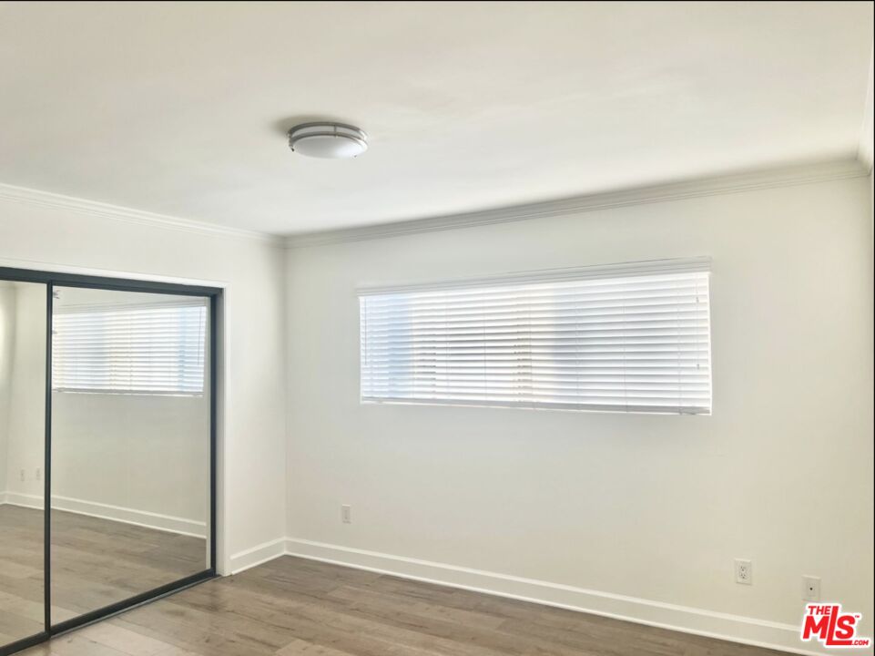 1827 Veteran Ave Unit: 21