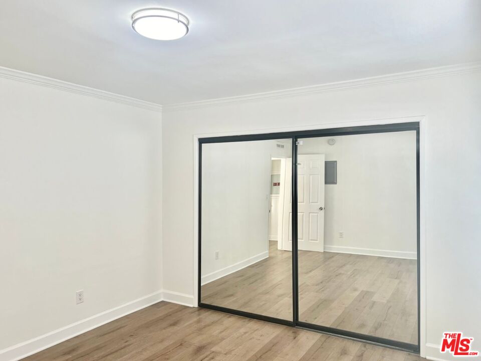 1827 Veteran Ave Unit: 21