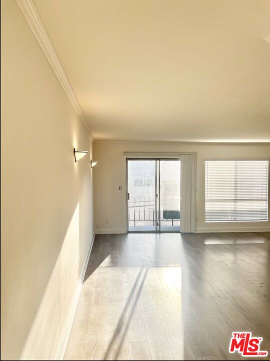 1827 Veteran Ave Unit: 21