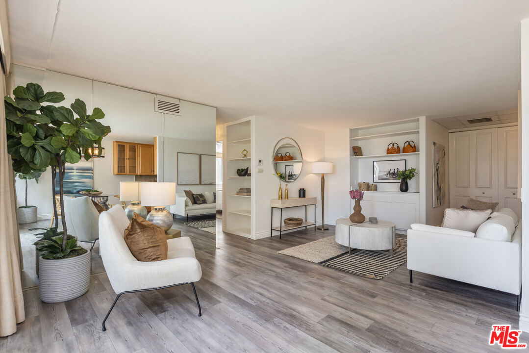 10751 Wilshire Blvd Unit: 702