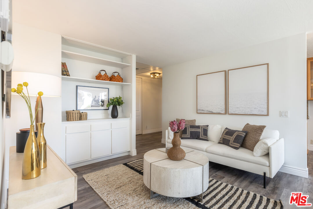 10751 Wilshire Blvd Unit: 702