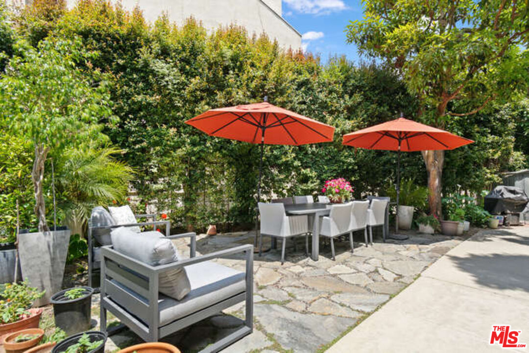 3748 Lockland Dr Unit: B