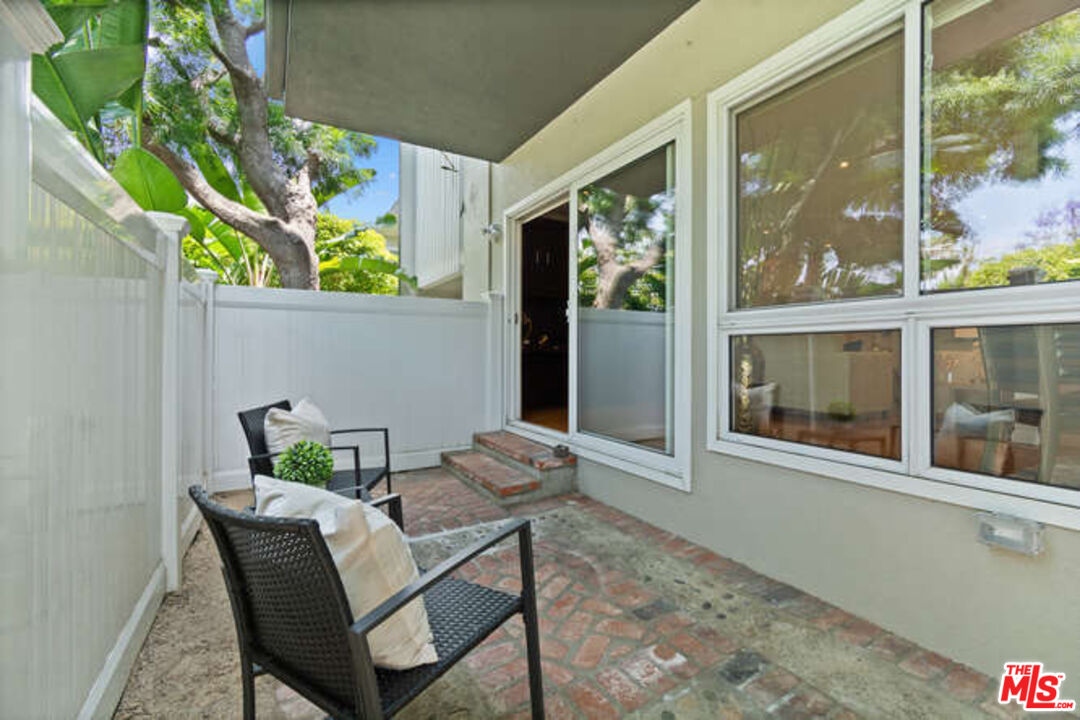 3748 Lockland Dr Unit: B