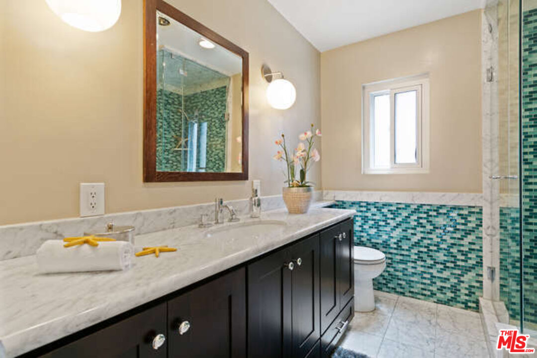 3748 Lockland Dr Unit: B
