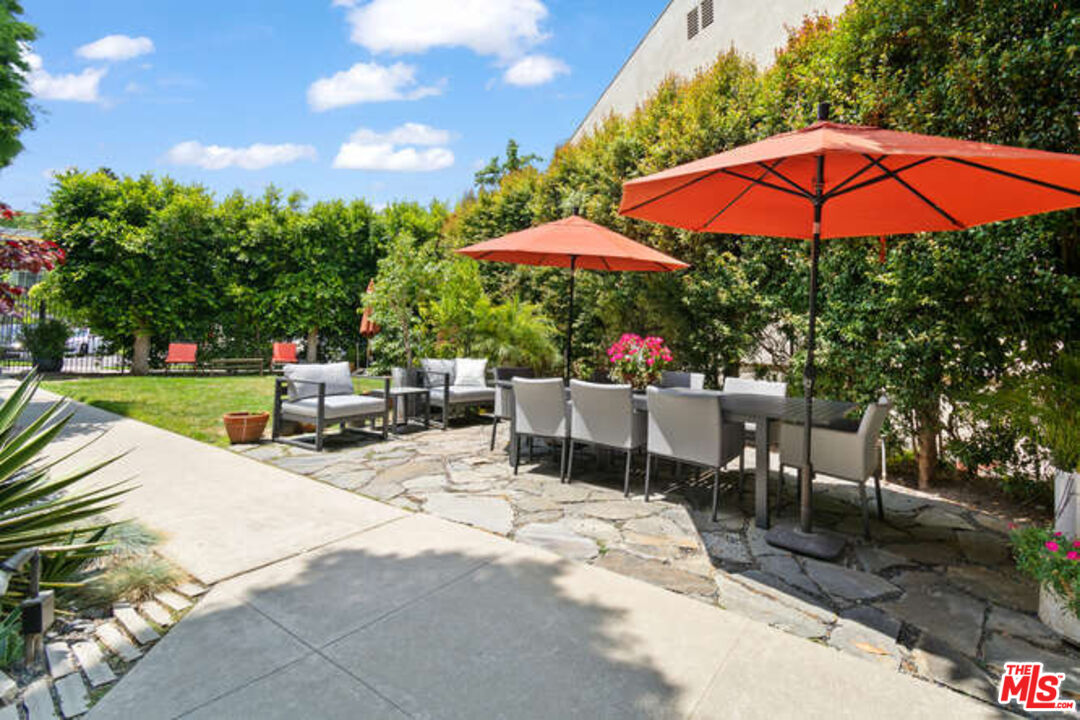 3748 Lockland Dr Unit: B