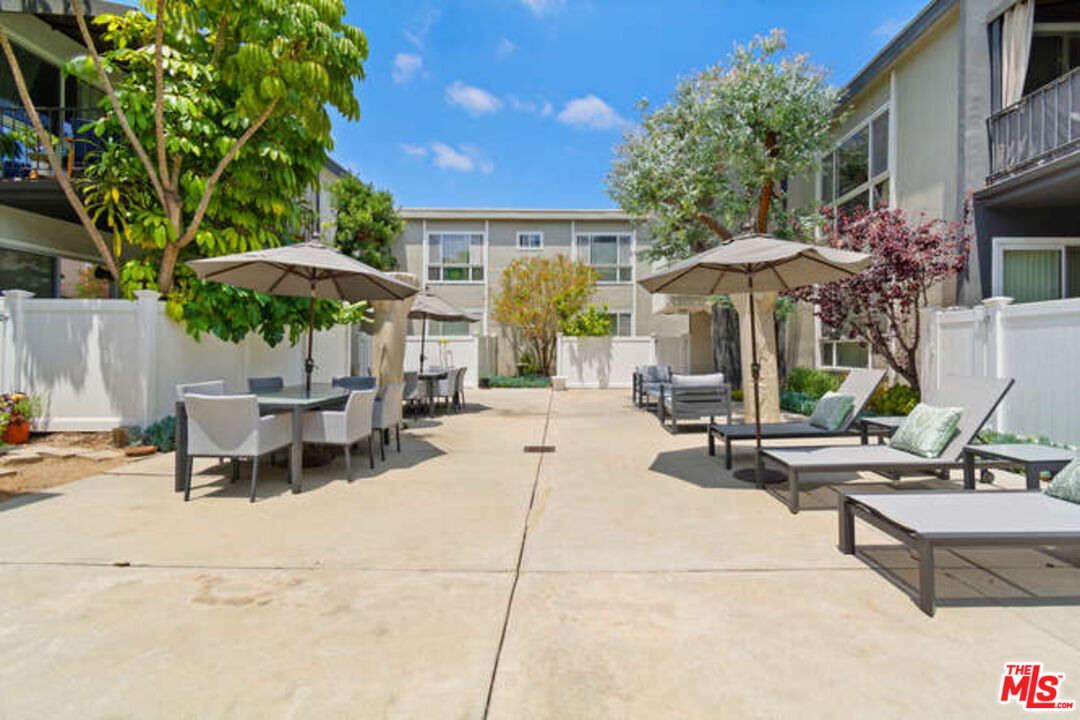 3748 Lockland Dr Unit: B