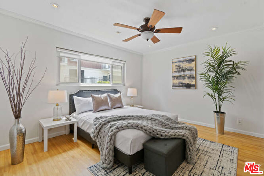 3748 Lockland Dr Unit: B