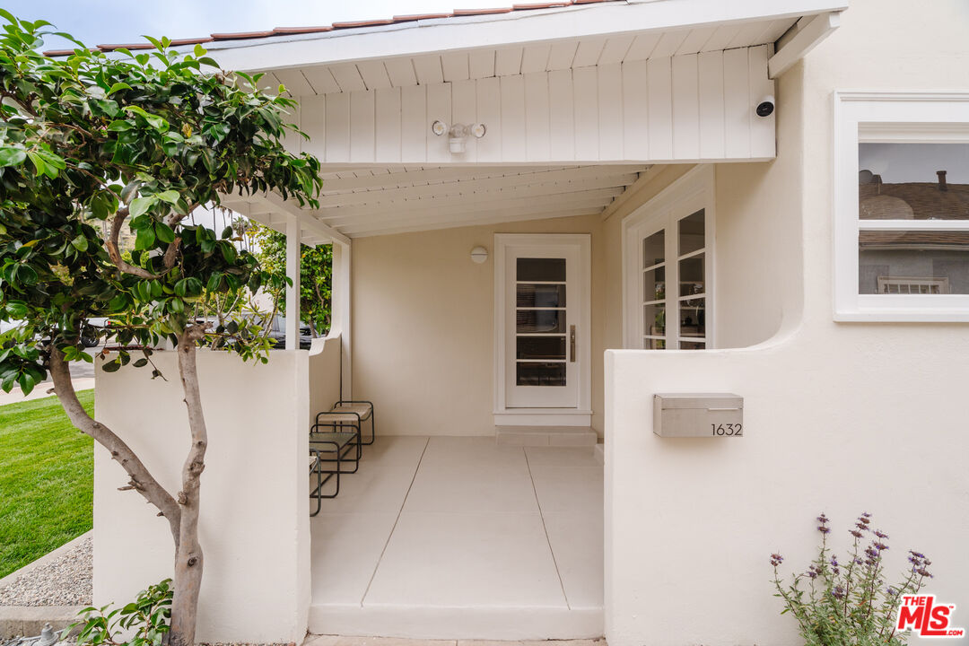 1632 Courtney Ave