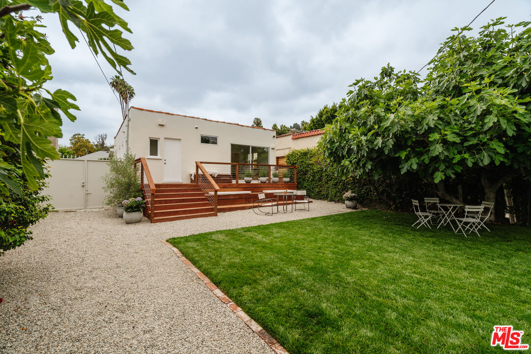 1632 Courtney Ave
