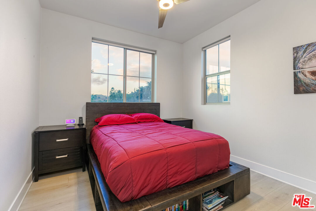 11261 N Adobe Ln